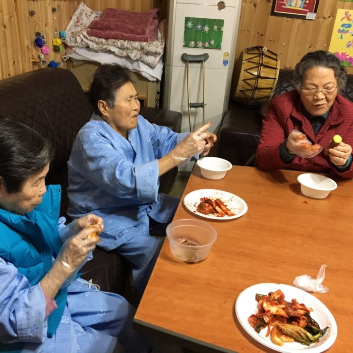 군고구마와 겉절이의 환상적인 맛!